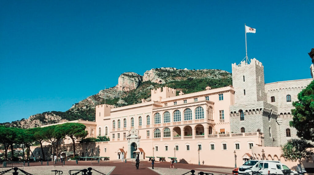 The Princes Palace surrounded by mountains and trees