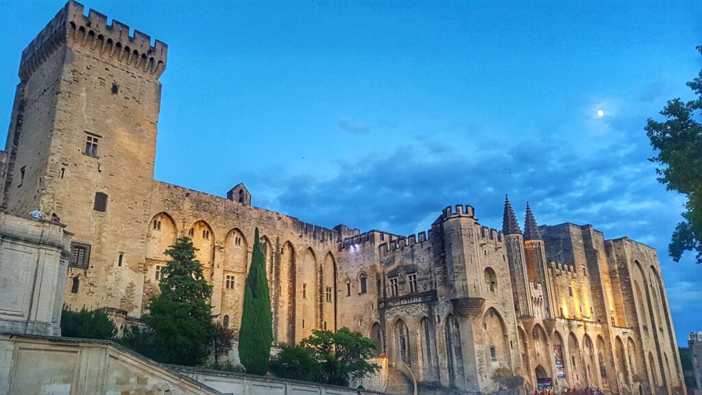 beautiful palace of the popes during dusk